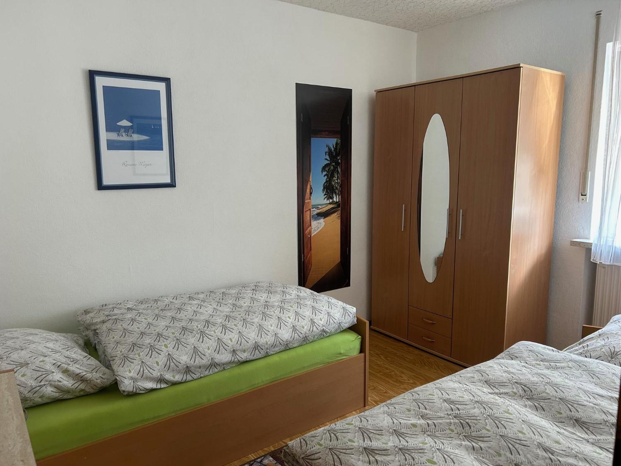 Ferienwohnung Am Wald - Naehe Funpark Zirndorf Ngoại thất bức ảnh